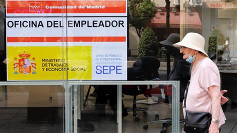 pulandit menor de edad|El SEPE confirma: si cobras el subsidio para mayores de 52 .